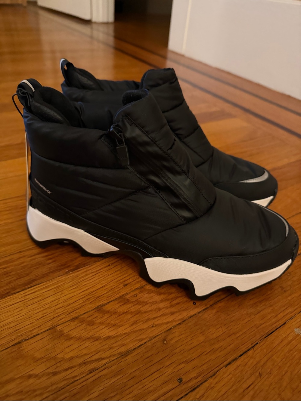 SOREL Kinetic impact puffy zip waterproof snow boot black 10.5 bootie NEW $160